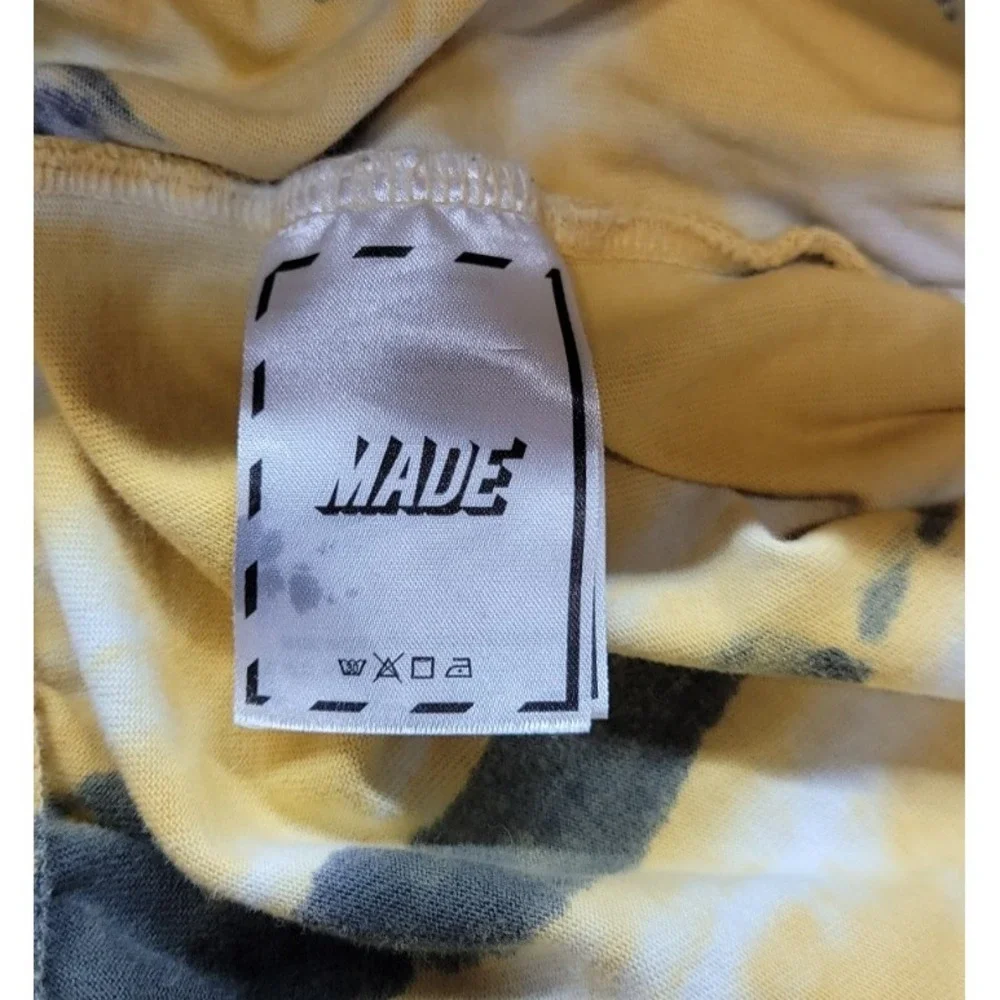 Hypland X Naruto Shippuden Skater Shorts Size Large Yellow Tie Dye Inseam 9
